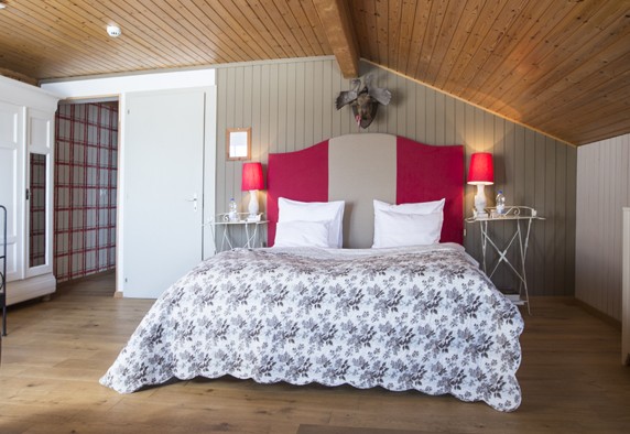 Exclusive wedding weekend at Hamilton Lodge